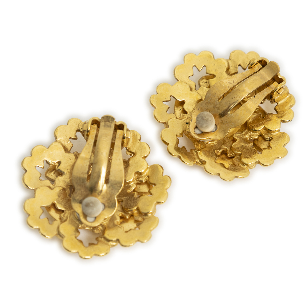 Chanel CC Flower-Shaped Clip On Earrings - Picture 2 of 3